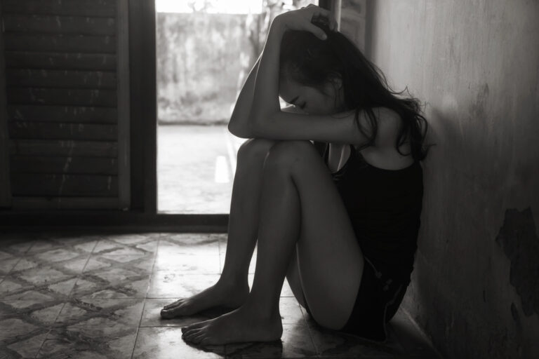 PTSD Symptoms in Women: Key Signs, Differences, and When to Seek Help